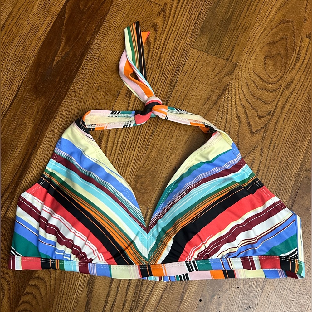 Swimsuits For All, Halter bikini top, size 18.  Like new condition.